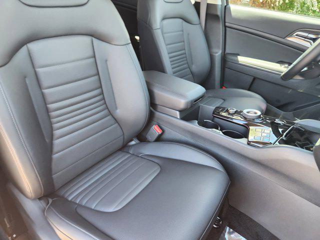 new 2025 Kia Sportage Hybrid car, priced at $39,604