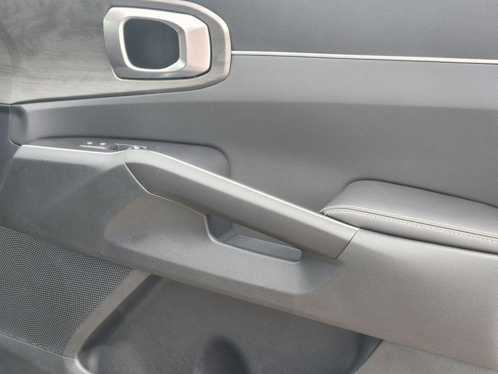 new 2025 Kia Sorento car, priced at $37,717