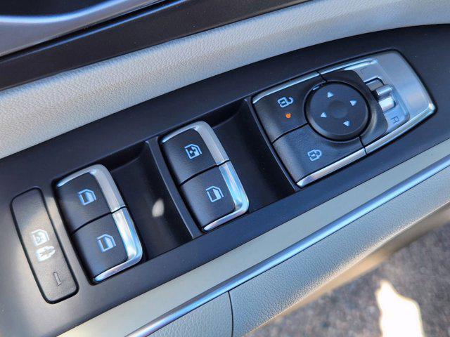 new 2025 Kia Sorento Hybrid car, priced at $39,797