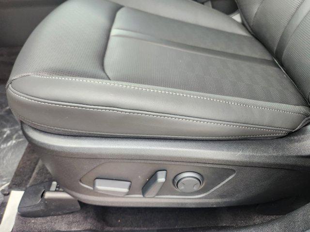 new 2025 Kia Sorento car, priced at $40,056