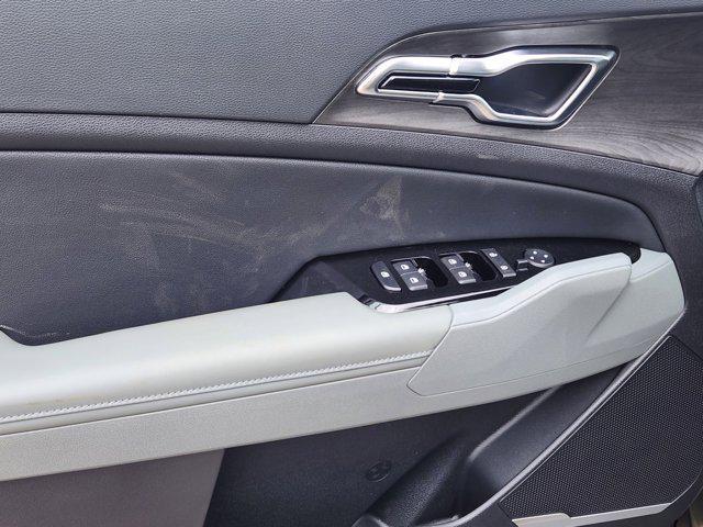 new 2025 Kia Sportage car, priced at $37,879