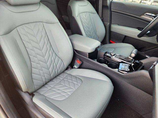 new 2025 Kia Sportage car, priced at $37,310