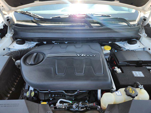 used 2022 Jeep Cherokee car, priced at $24,201