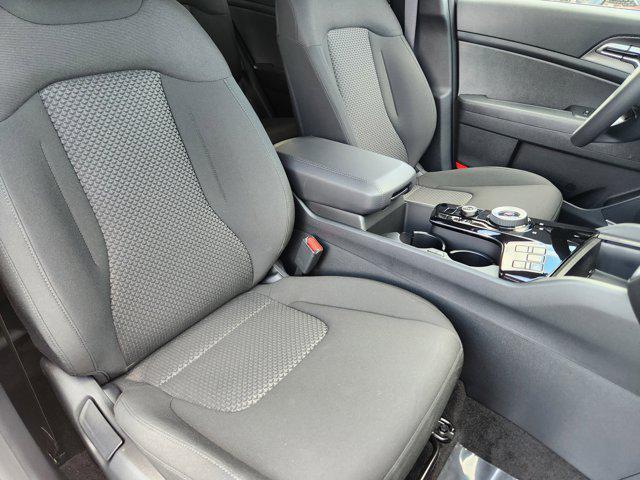 new 2025 Kia Sportage Hybrid car, priced at $32,120