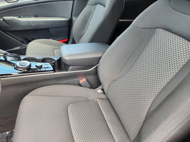 new 2025 Kia Sportage Hybrid car, priced at $32,120