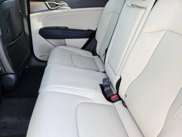 new 2025 Kia Sportage Hybrid car