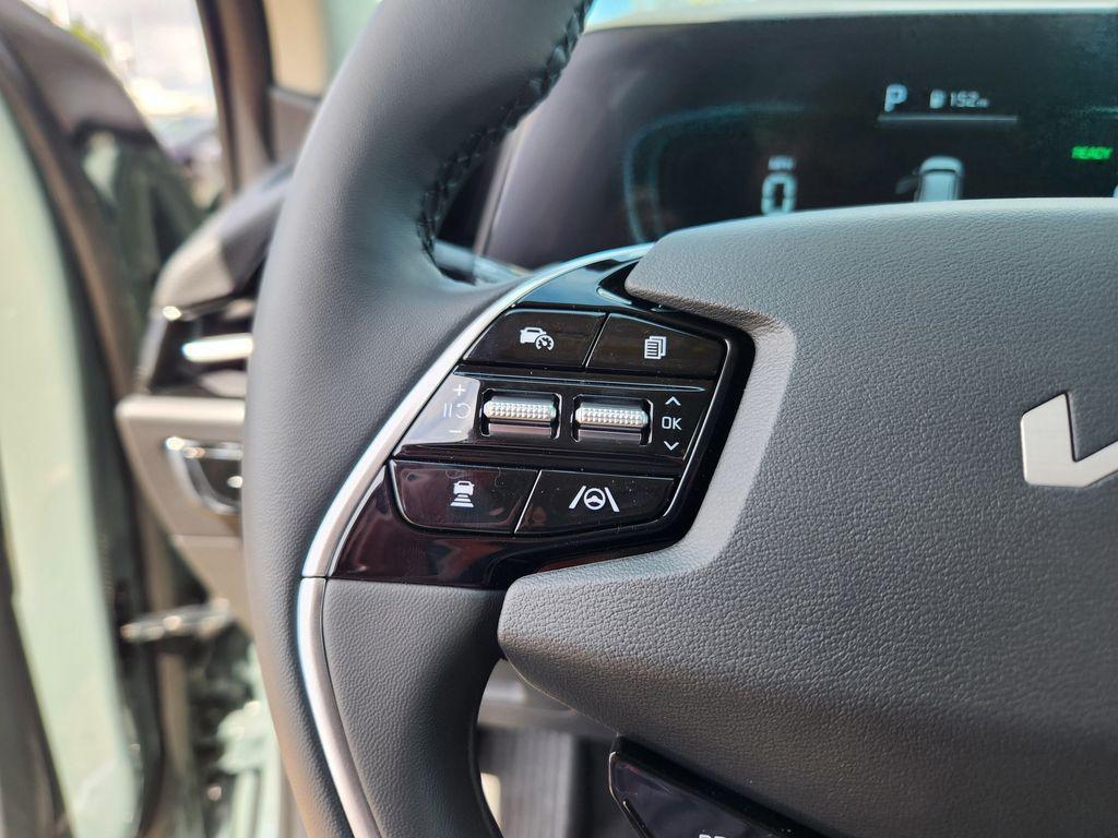 new 2025 Kia Niro car, priced at $28,372