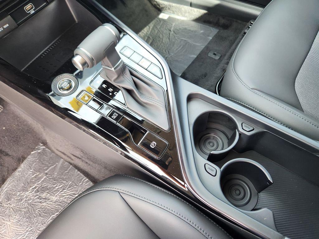 new 2025 Kia Niro car, priced at $28,372