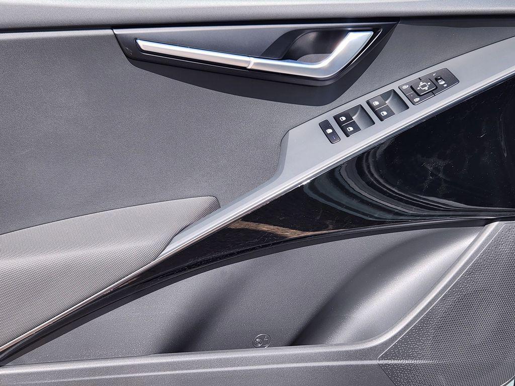 new 2025 Kia Niro car, priced at $28,372