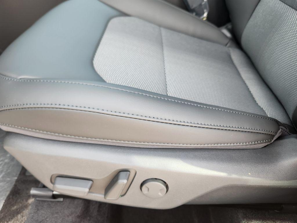 new 2025 Kia Niro car, priced at $28,372