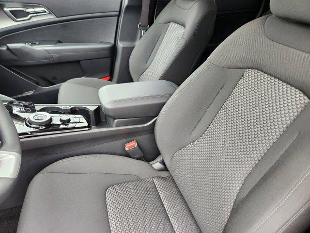 new 2025 Kia Sportage Hybrid car, priced at $31,704