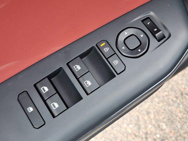 new 2025 Kia K4 car, priced at $29,454
