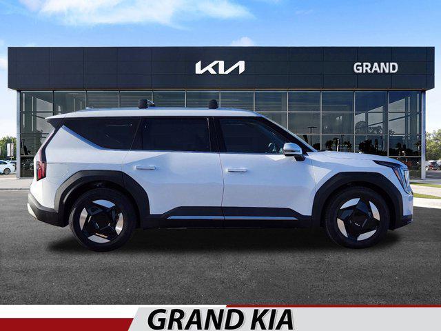 new 2025 Kia EV9 car, priced at $55,385