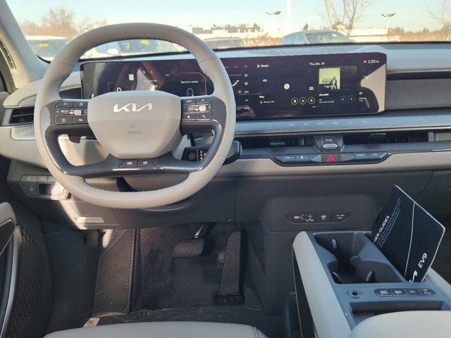 new 2025 Kia EV9 car, priced at $47,685