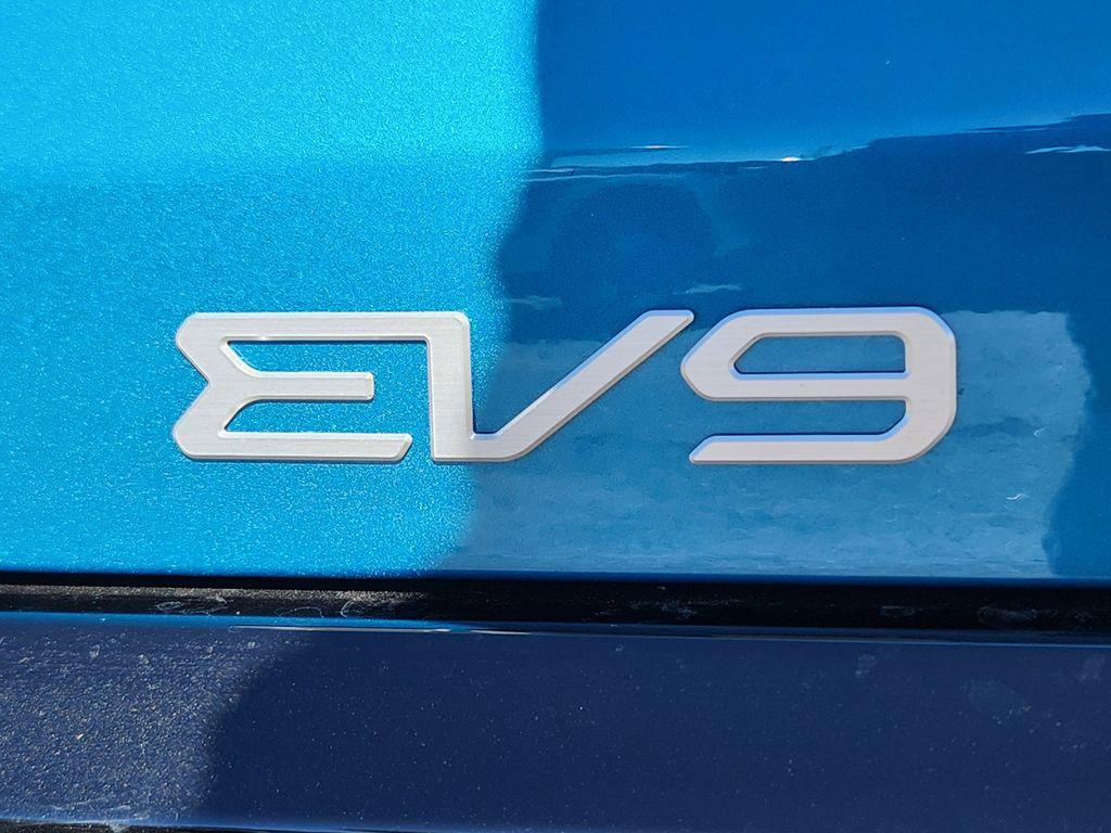 new 2026 Kia EV9 car, priced at $60,535