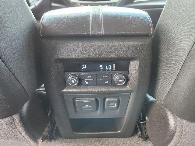 used 2019 Chevrolet Traverse car, priced at $21,201
