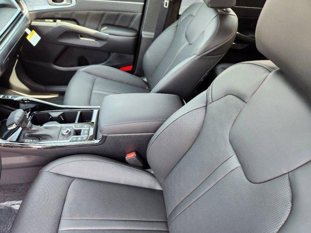 new 2025 Kia Sorento car, priced at $41,135