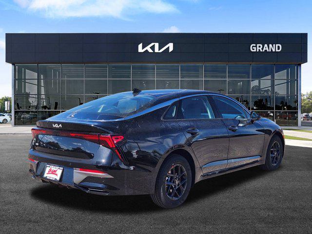 new 2025 Kia K5 car, priced at $28,554