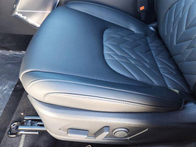 new 2025 Kia Sportage car, priced at $36,832