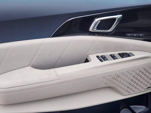 new 2025 Kia Carnival Hybrid car, priced at $54,543