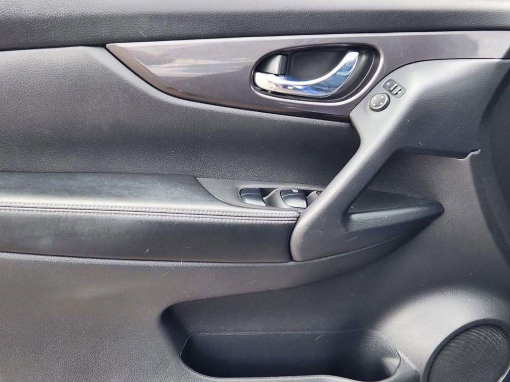 used 2020 Nissan Rogue car, priced at $14,201