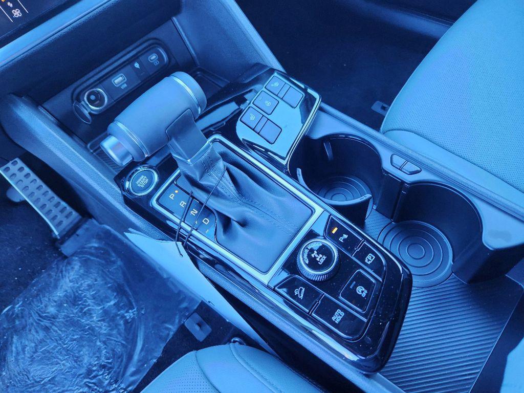 new 2025 Kia Sportage car, priced at $32,902