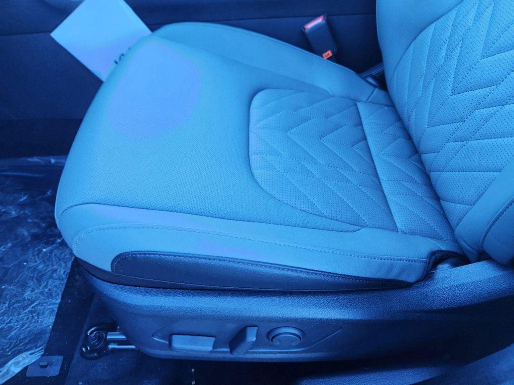 new 2025 Kia Sportage car, priced at $32,902