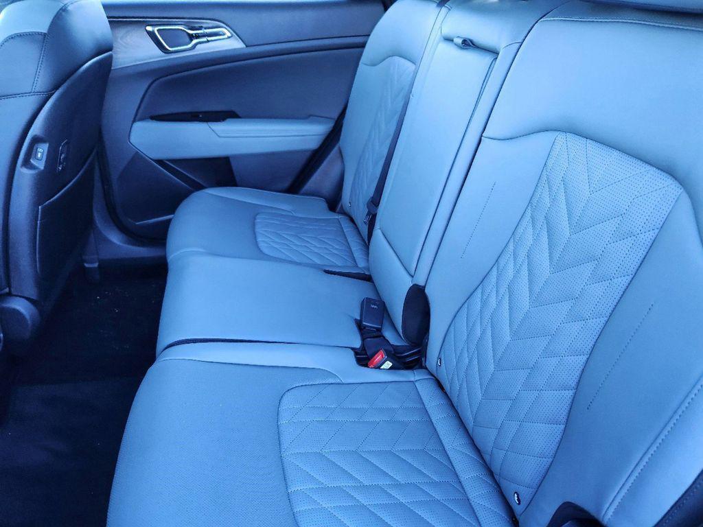new 2025 Kia Sportage car, priced at $32,902