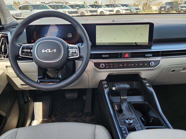 new 2025 Kia Sorento car, priced at $35,901