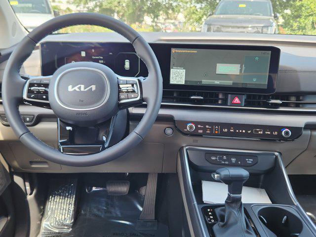new 2026 Kia Carnival car, priced at $46,698