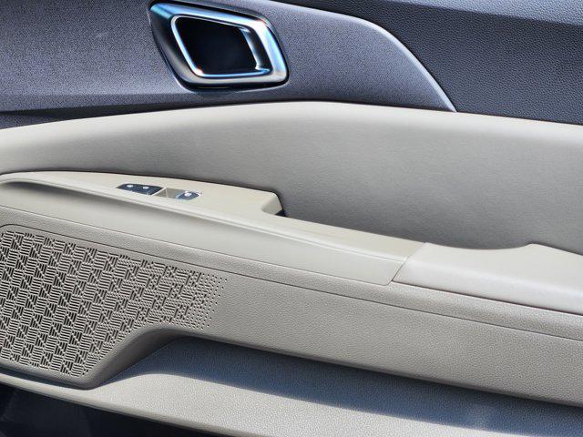 new 2026 Kia Carnival car, priced at $46,698