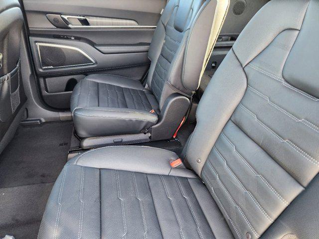 new 2025 Kia Telluride car, priced at $51,443