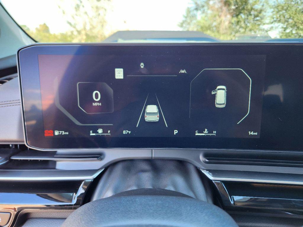 new 2025 Kia Carnival car, priced at $46,699