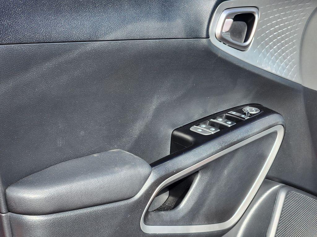 used 2025 Kia Soul car, priced at $22,201