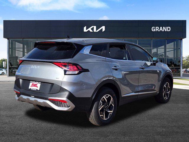 new 2025 Kia Sportage car, priced at $30,723