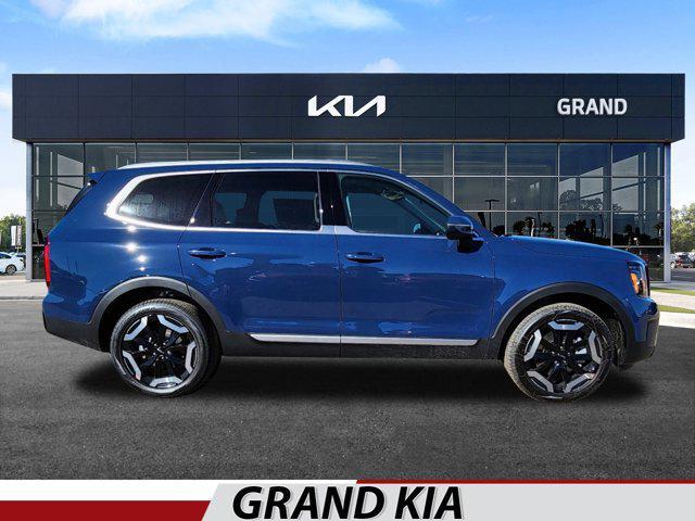 new 2025 Kia Telluride car, priced at $43,192