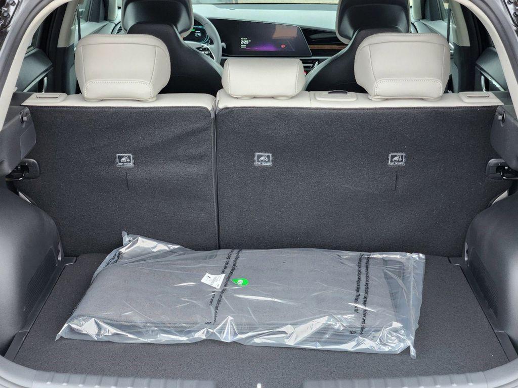 new 2025 Kia Niro car, priced at $29,687