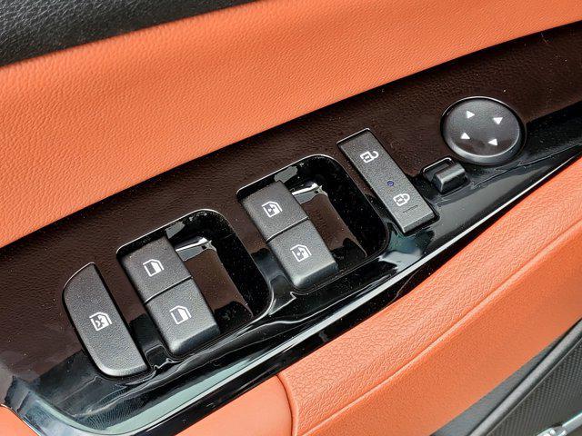 new 2025 Kia Sportage car, priced at $35,700