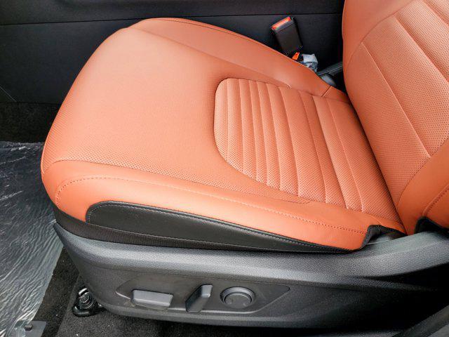 new 2025 Kia Sportage car, priced at $35,700