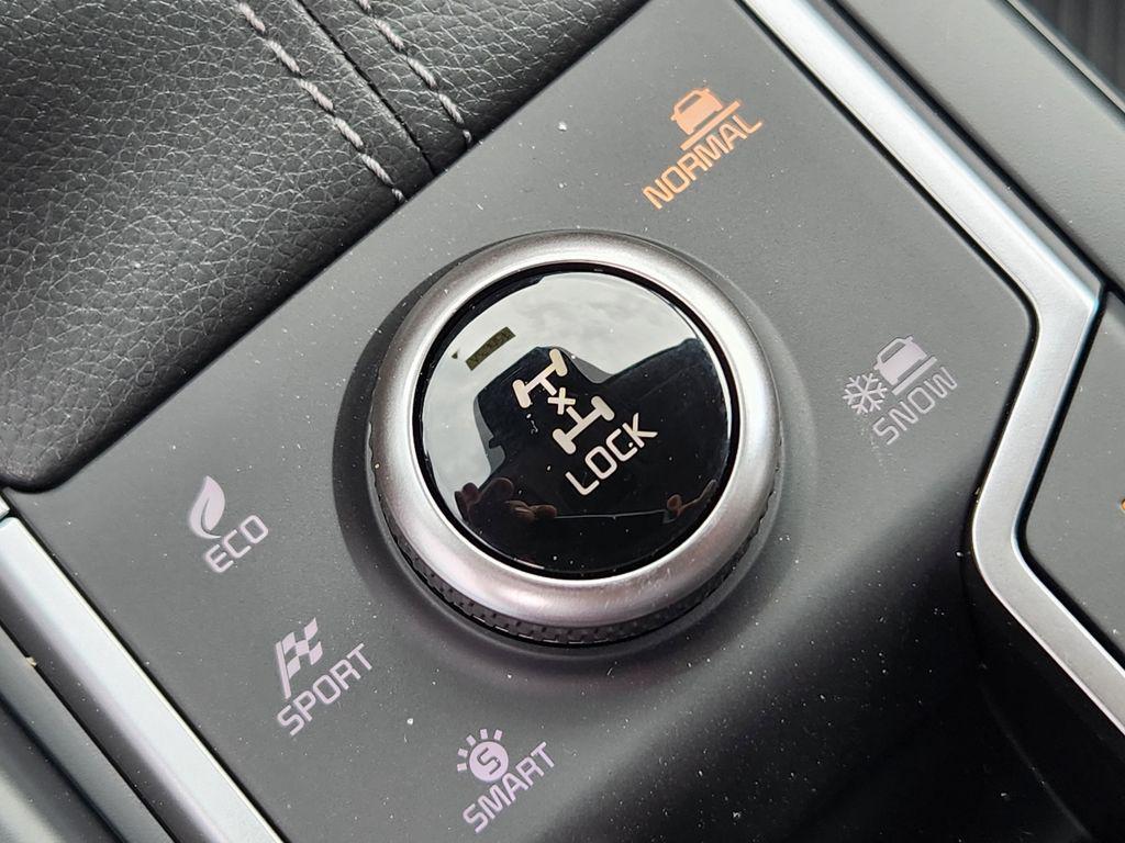 new 2025 Kia Sorento car, priced at $37,340
