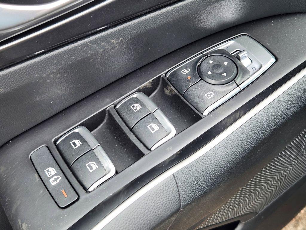new 2025 Kia Sorento car, priced at $37,340