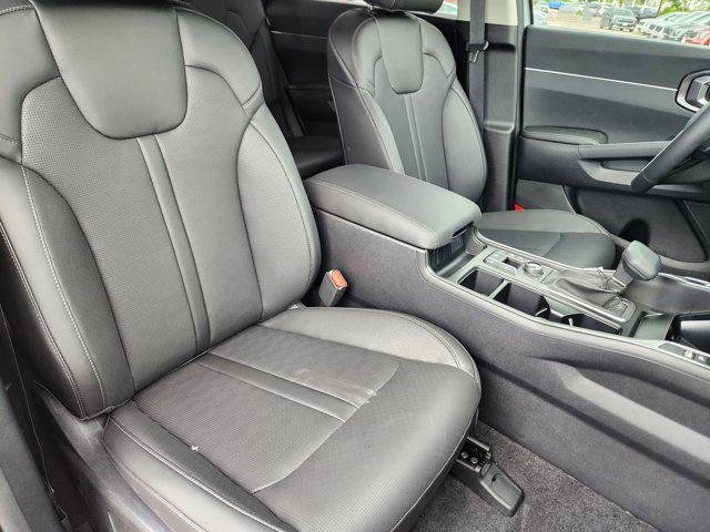 new 2025 Kia Sorento car, priced at $39,201