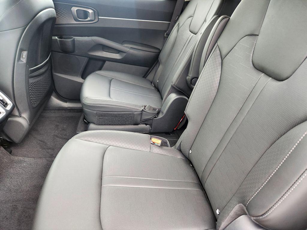 new 2025 Kia Sorento car, priced at $37,340