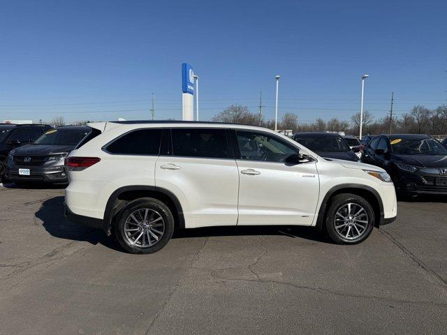 used 2017 Toyota Highlander car, priced at $18,879