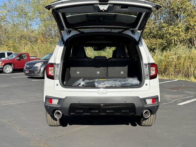 new 2025 Honda Passport car, priced at $46,318