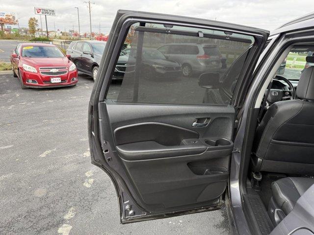 used 2022 Honda Pilot car, priced at $30,976