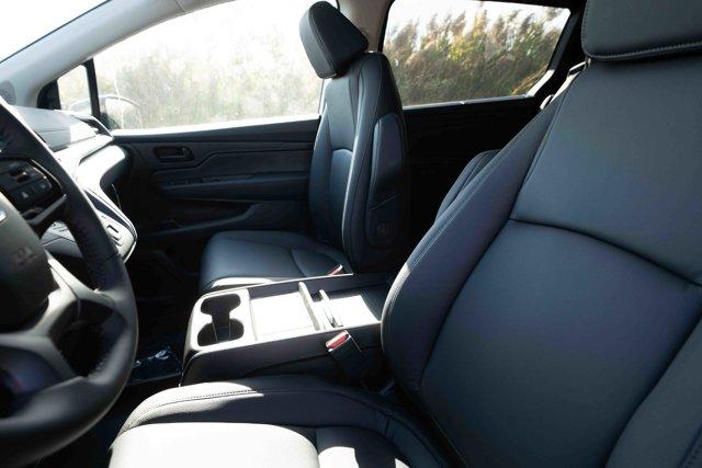 new 2026 Honda Odyssey car, priced at $41,637