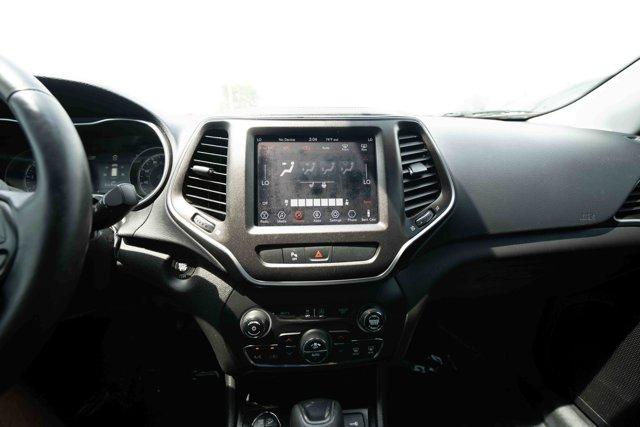 used 2019 Jeep Cherokee car, priced at $19,114