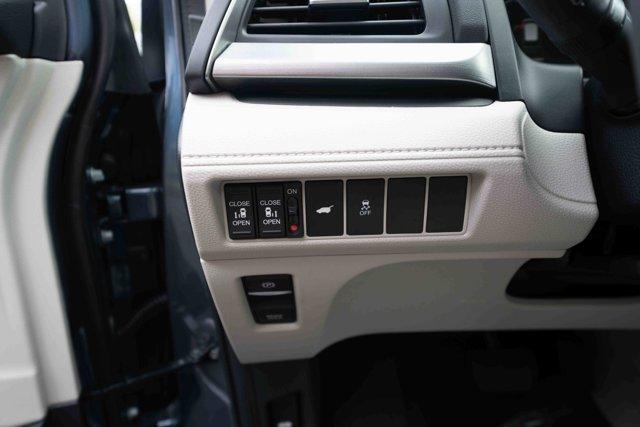 new 2026 Honda Odyssey car, priced at $41,637