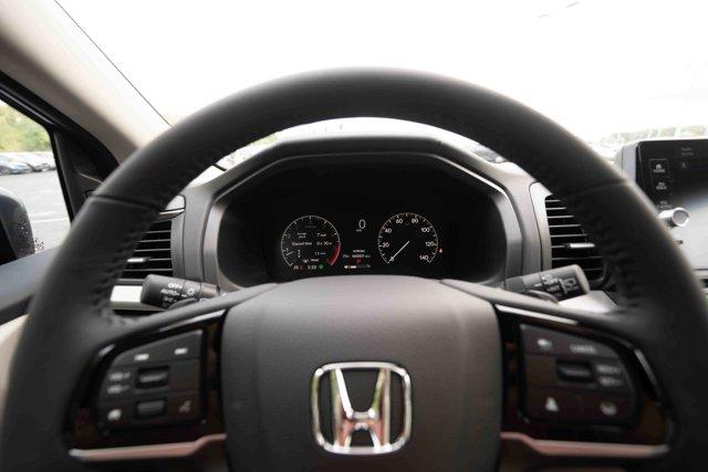 new 2026 Honda Odyssey car, priced at $41,637